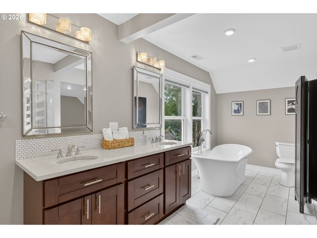 522 Ne MORRIS St, Portland, OR 97212