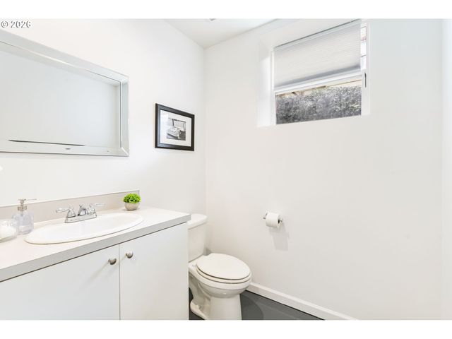 522 Ne MORRIS St, Portland, OR 97212