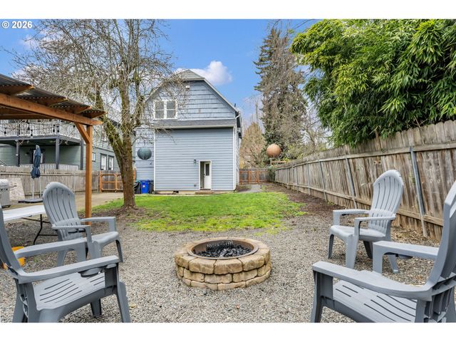 522 Ne MORRIS St, Portland, OR 97212