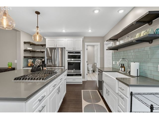 522 Ne MORRIS St, Portland, OR 97212