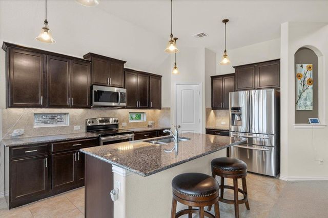 1017 Arvada DR, Leander, TX 78641