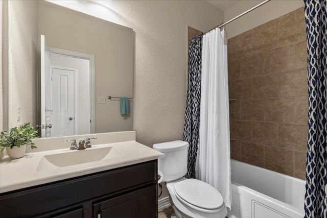 1017 Arvada DR, Leander, TX 78641