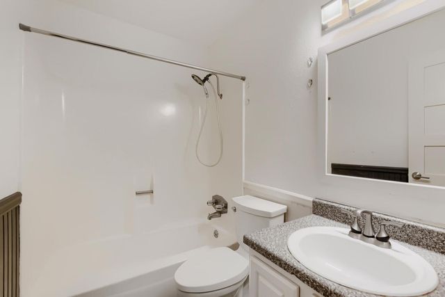 2124 Burton DR 174, Austin, TX 78741