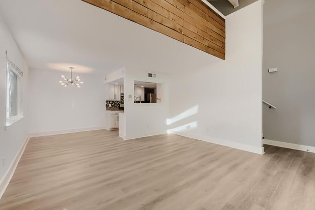 2124 Burton DR 174, Austin, TX 78741