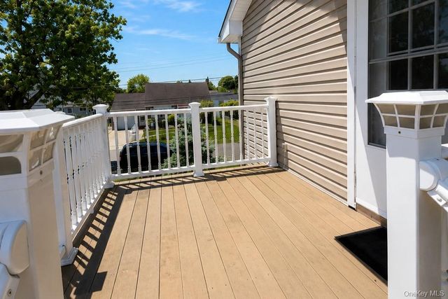340 50th Street, Lindenhurst, NY 11757