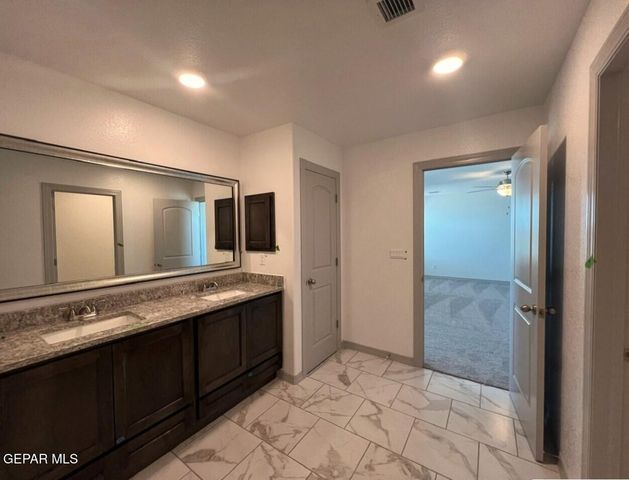 3840 Bubble Place, El Paso, TX 79938