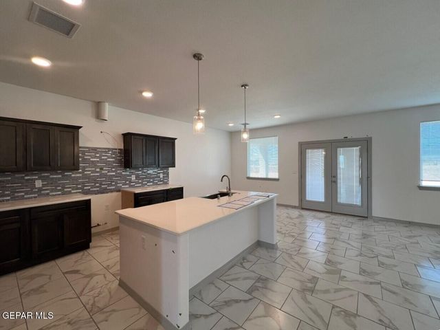 3840 Bubble Place, El Paso, TX 79938