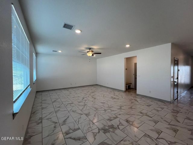 3840 Bubble Place, El Paso, TX 79938