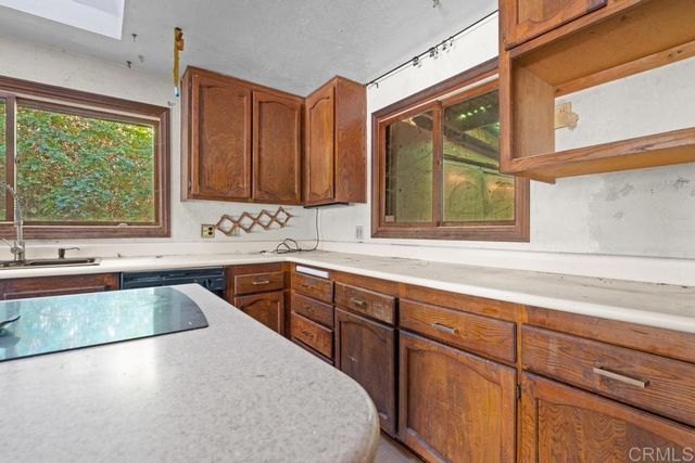 1654 Tierra Libertia, Escondido, CA 92026