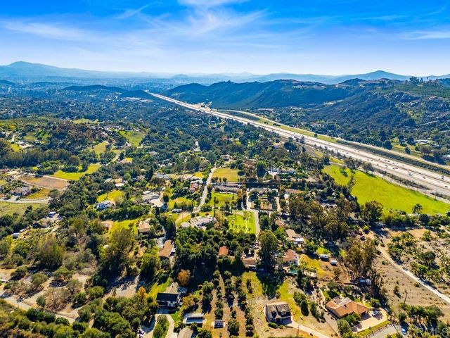 1654 Tierra Libertia, Escondido, CA 92026