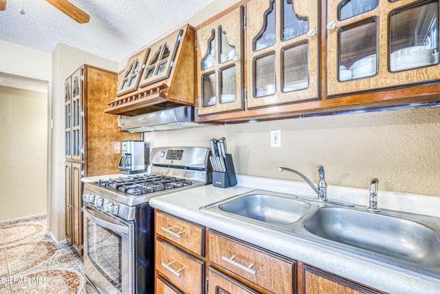 11581 Valle Verde Road, Socorro, TX 79927