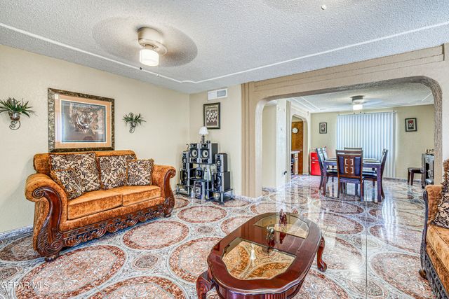 11581 Valle Verde Road, Socorro, TX 79927