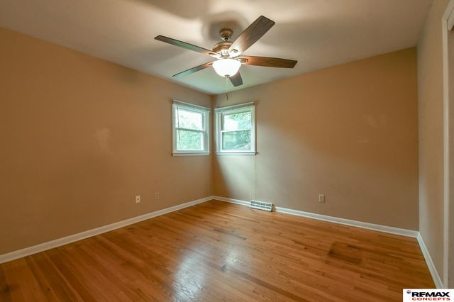 1440 N 70th Street, Lincoln, NE 68505
