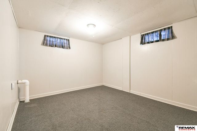1440 N 70th Street, Lincoln, NE 68505