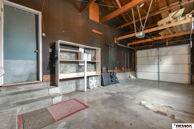 1440 N 70th Street, Lincoln, NE 68505