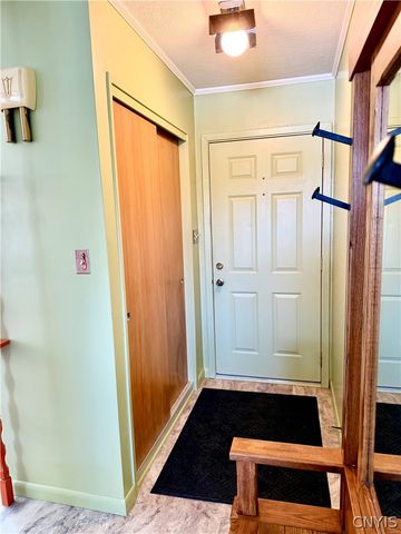 5 Huxford Place, Whitestown, NY 13492