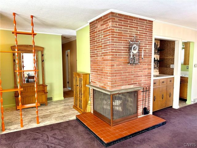 5 Huxford Place, Whitestown, NY 13492