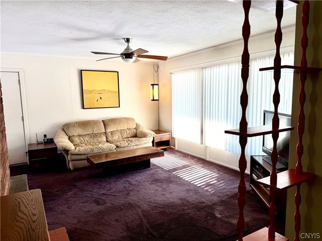 5 Huxford Place, Whitestown, NY 13492