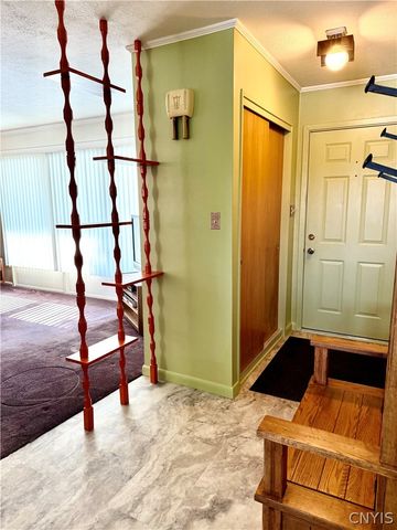 5 Huxford Place, Whitestown, NY 13492