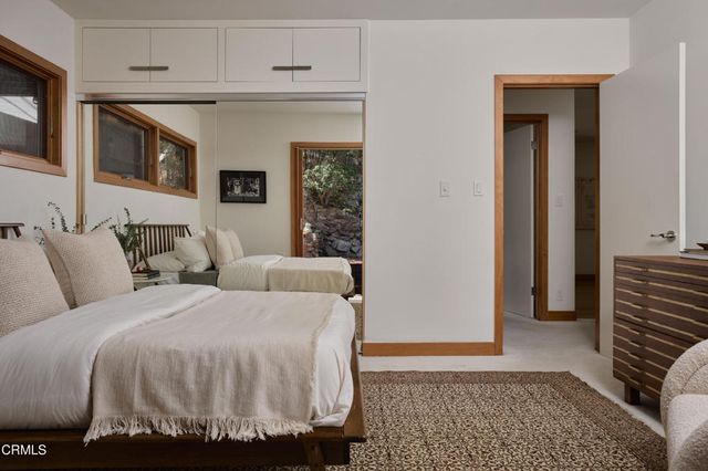 9616 Highland Gorge Drive, Beverly Hills, CA 90210