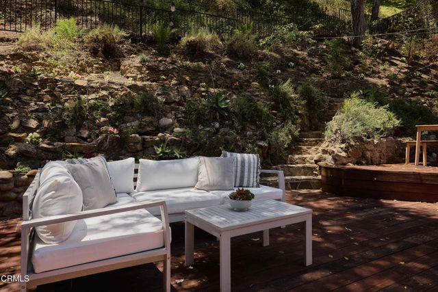 9616 Highland Gorge Drive, Beverly Hills, CA 90210