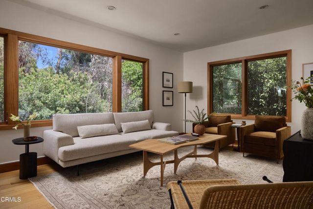 9616 Highland Gorge Drive, Beverly Hills, CA 90210