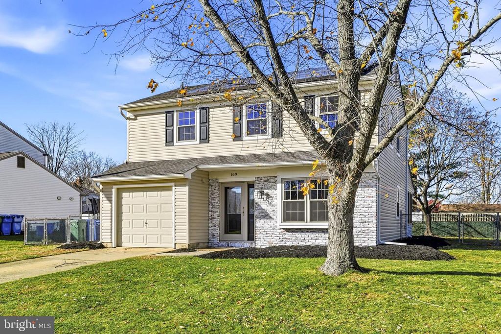 169 THORNWOOD DR, Marlton, NJ 08053