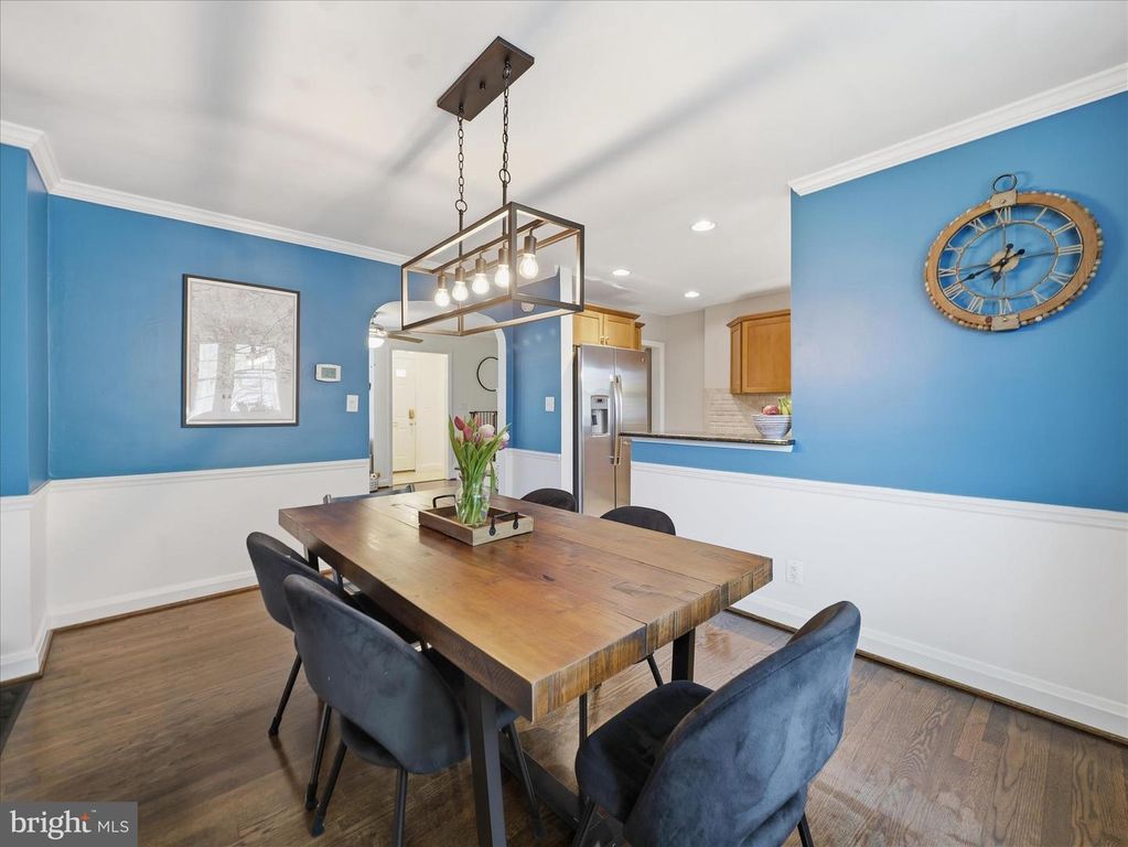 Image 10 of property listing at 6123 NORTHDALE RD, Catonsville, MD 21228