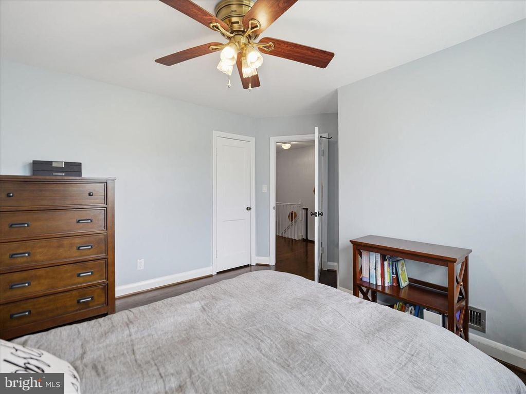 Image 19 of property listing at 6123 NORTHDALE RD, Catonsville, MD 21228