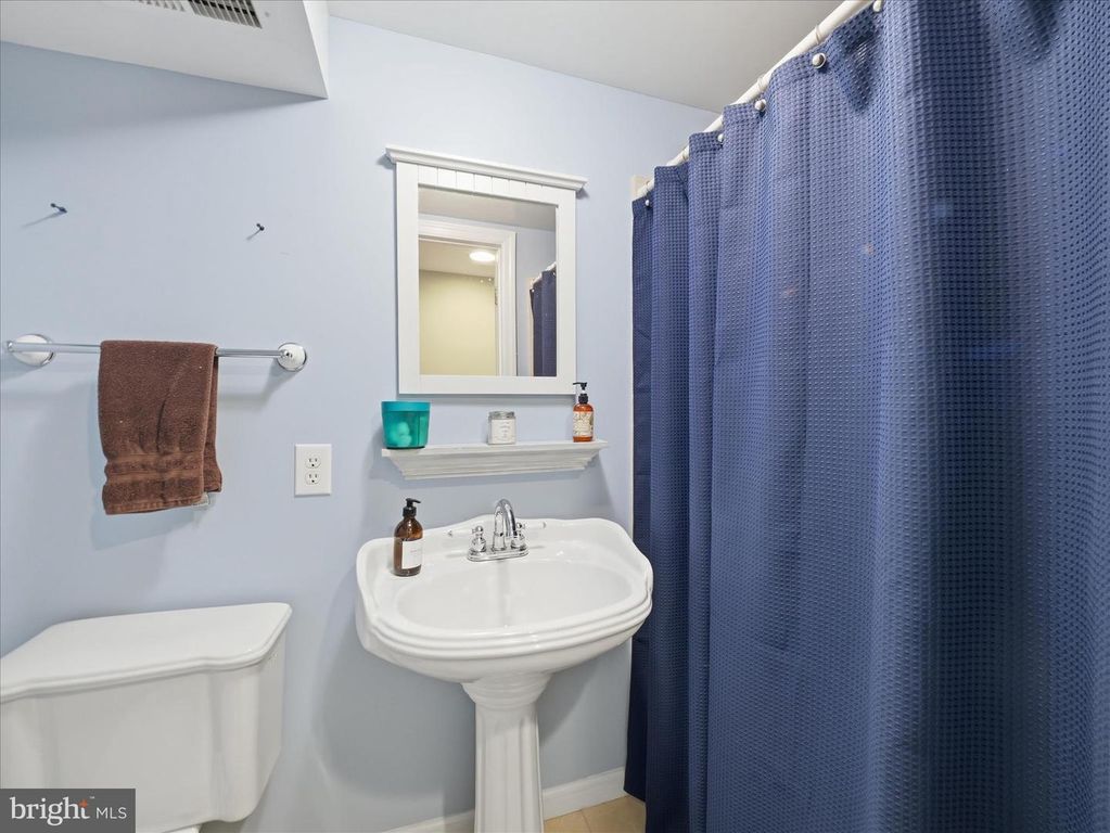 Image 29 of property listing at 6123 NORTHDALE RD, Catonsville, MD 21228