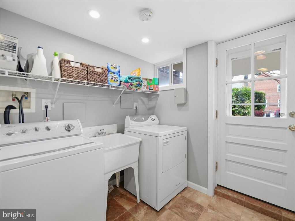 Image 31 of property listing at 6123 NORTHDALE RD, Catonsville, MD 21228