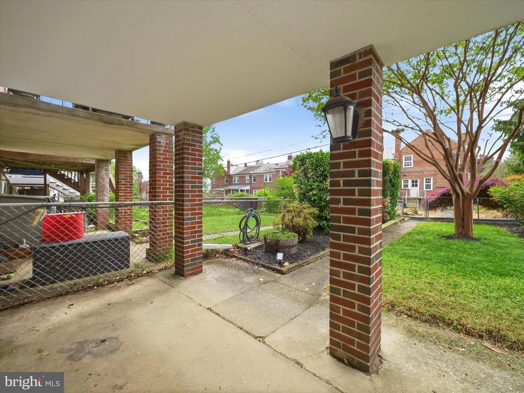 Image 33 of property listing at 6123 NORTHDALE RD, Catonsville, MD 21228