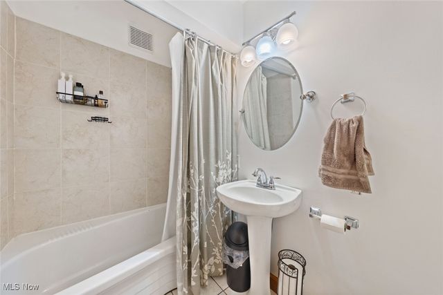 402 Church Street, South Amherst, OH 44001