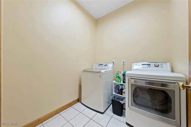 402 Church Street, South Amherst, OH 44001