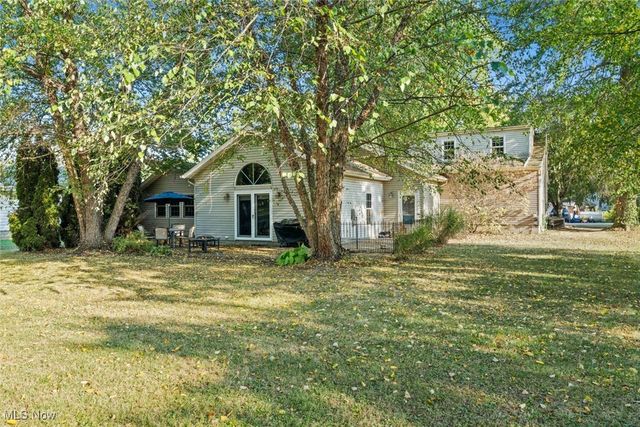 402 Church Street, South Amherst, OH 44001