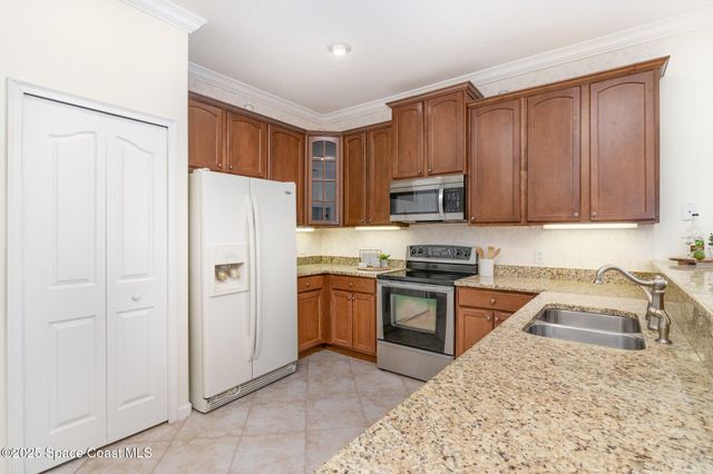 560 Martello Way, Melbourne, FL 32901