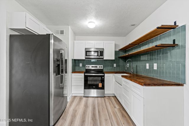 1809 LAKEWOOD Road, Jacksonville, FL 32207