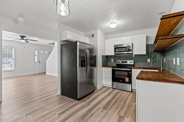 1809 LAKEWOOD Road, Jacksonville, FL 32207