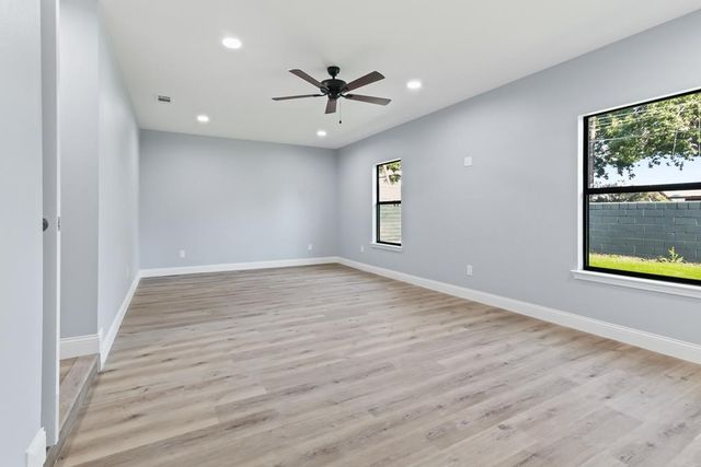 2208 Bedford Dr, Midland, TX 79701