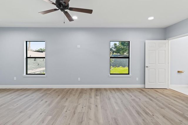 2208 Bedford Dr, Midland, TX 79701