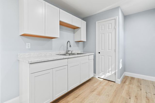 2208 Bedford Dr, Midland, TX 79701