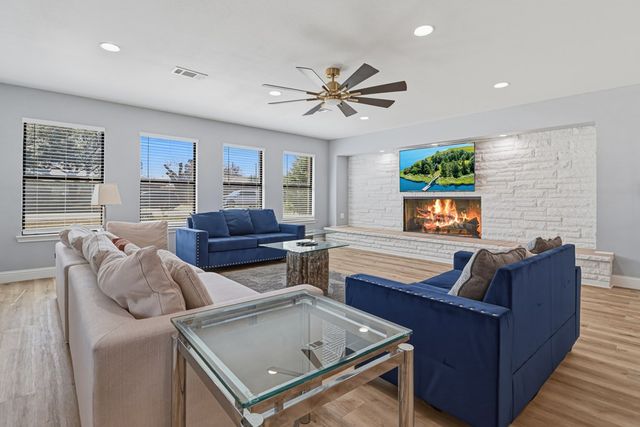 2208 Bedford Dr, Midland, TX 79701