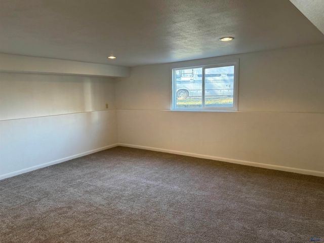 730 PAYTON CT, Rapid City, SD 57702