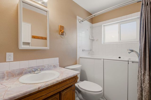 1312 Boatright Drive NE, Albuquerque, NM 87112
