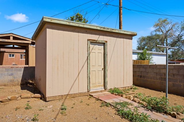1312 Boatright Drive NE, Albuquerque, NM 87112