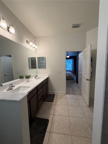 8000 SEQUESTER LOOP, Land O Lakes, FL 34637