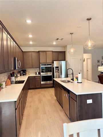 8000 SEQUESTER LOOP, Land O Lakes, FL 34637