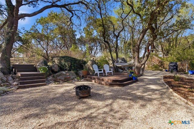 108 Quarry Crest Circle, San Marcos, TX 78666