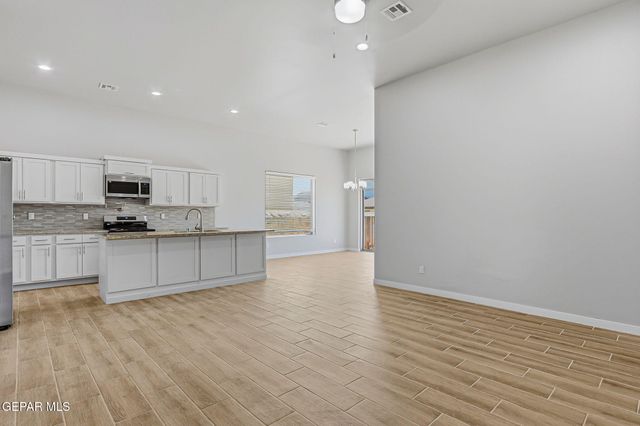 51106 Sand Verbena Avenue, El Paso, TX 79934