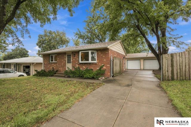 1541 Fairfield Street, Lincoln, NE 68521